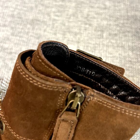 EUC Aquatalia Irene Brown Suede Boots Sz 8.5 Heeled Buckle Lace Up Ankle Booties - Picture 16 of 16